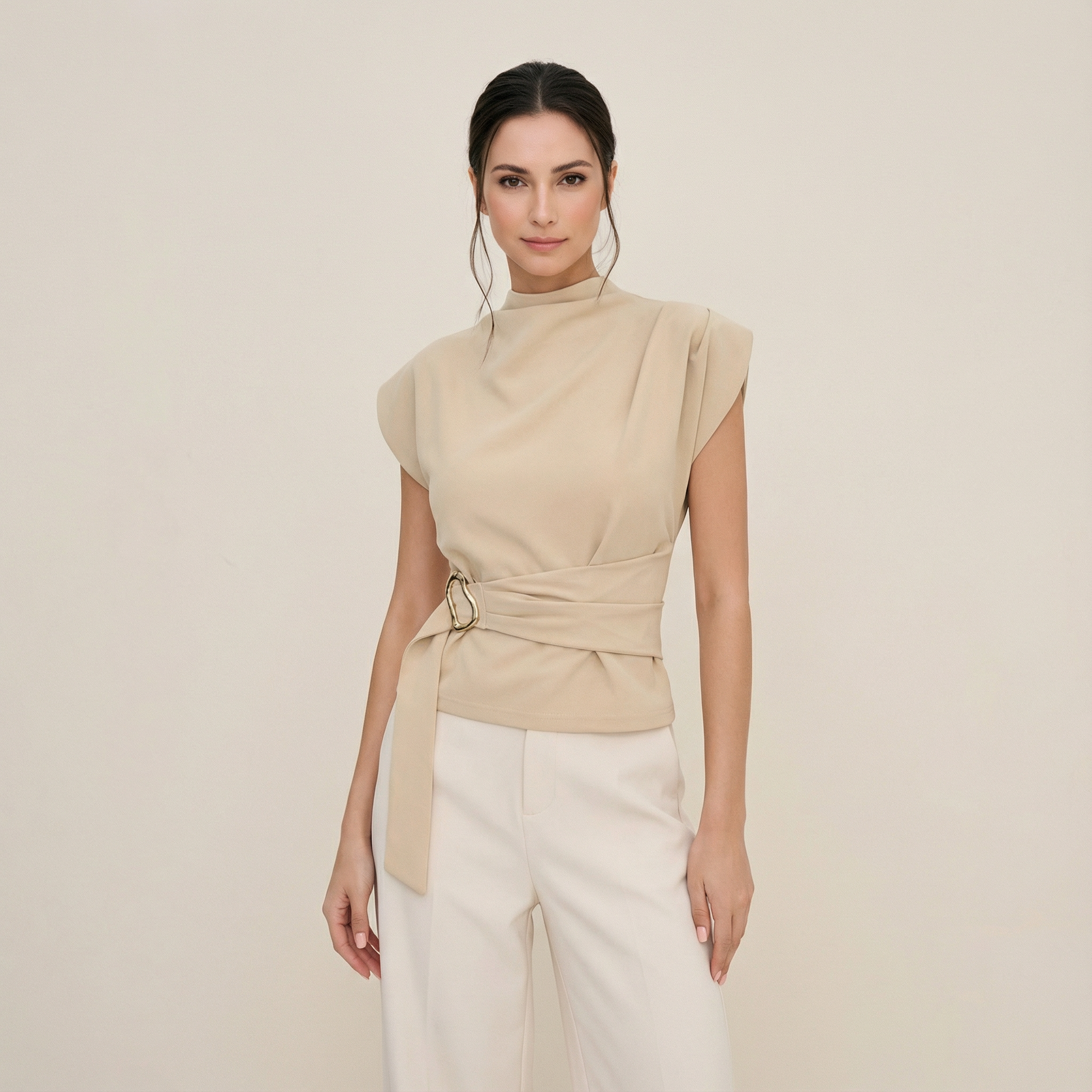 بلوزة بخصر ملفوف مع إبزيم معدني