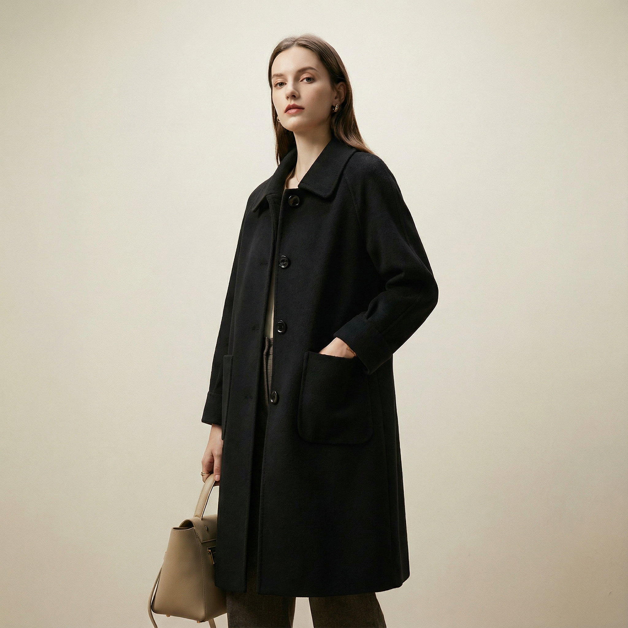 معطف بتفاصيل كلاسيكية