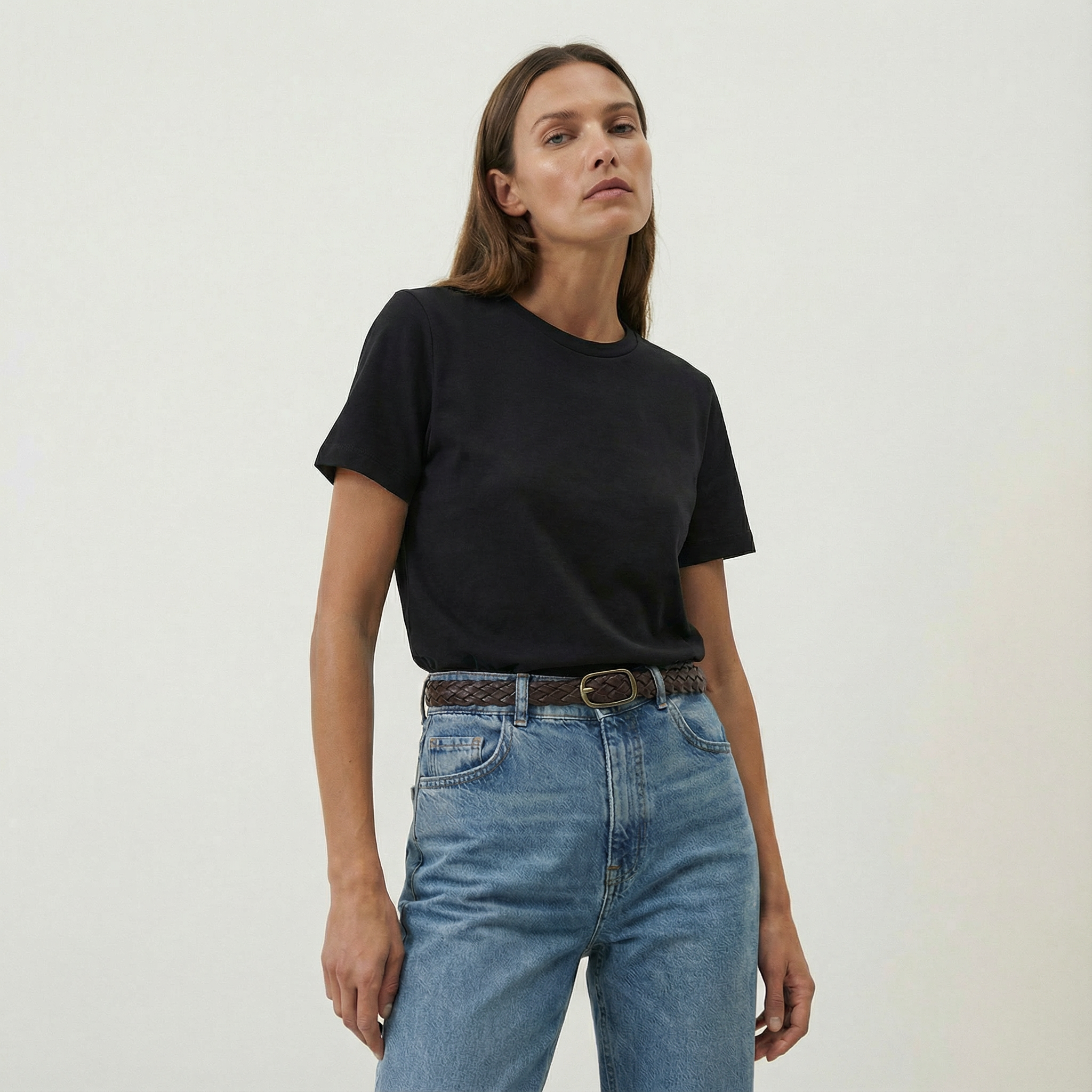 قميص أساسي بأكمام قصيرة