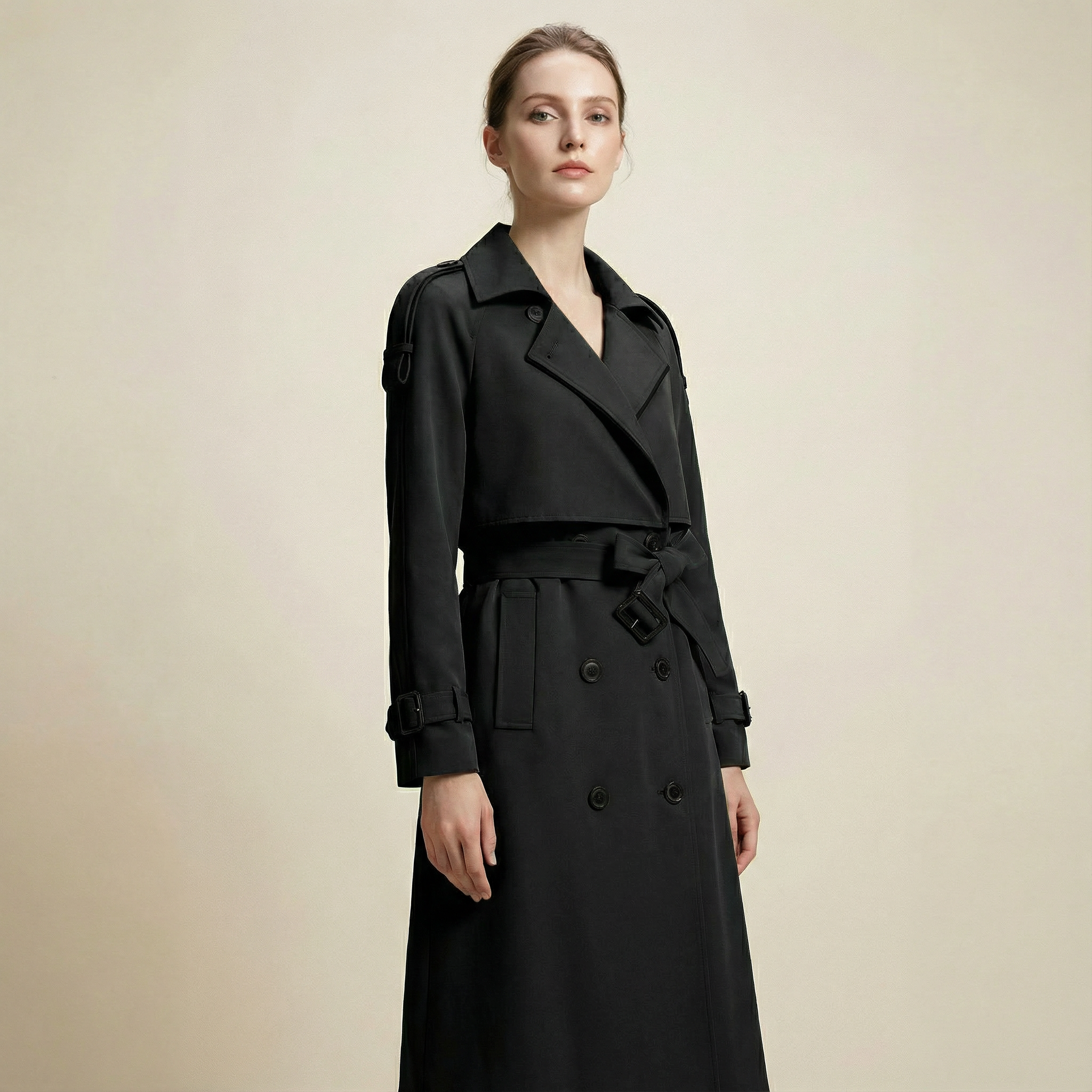 معطف ترانش بتصميم أناقة كلاسيكية