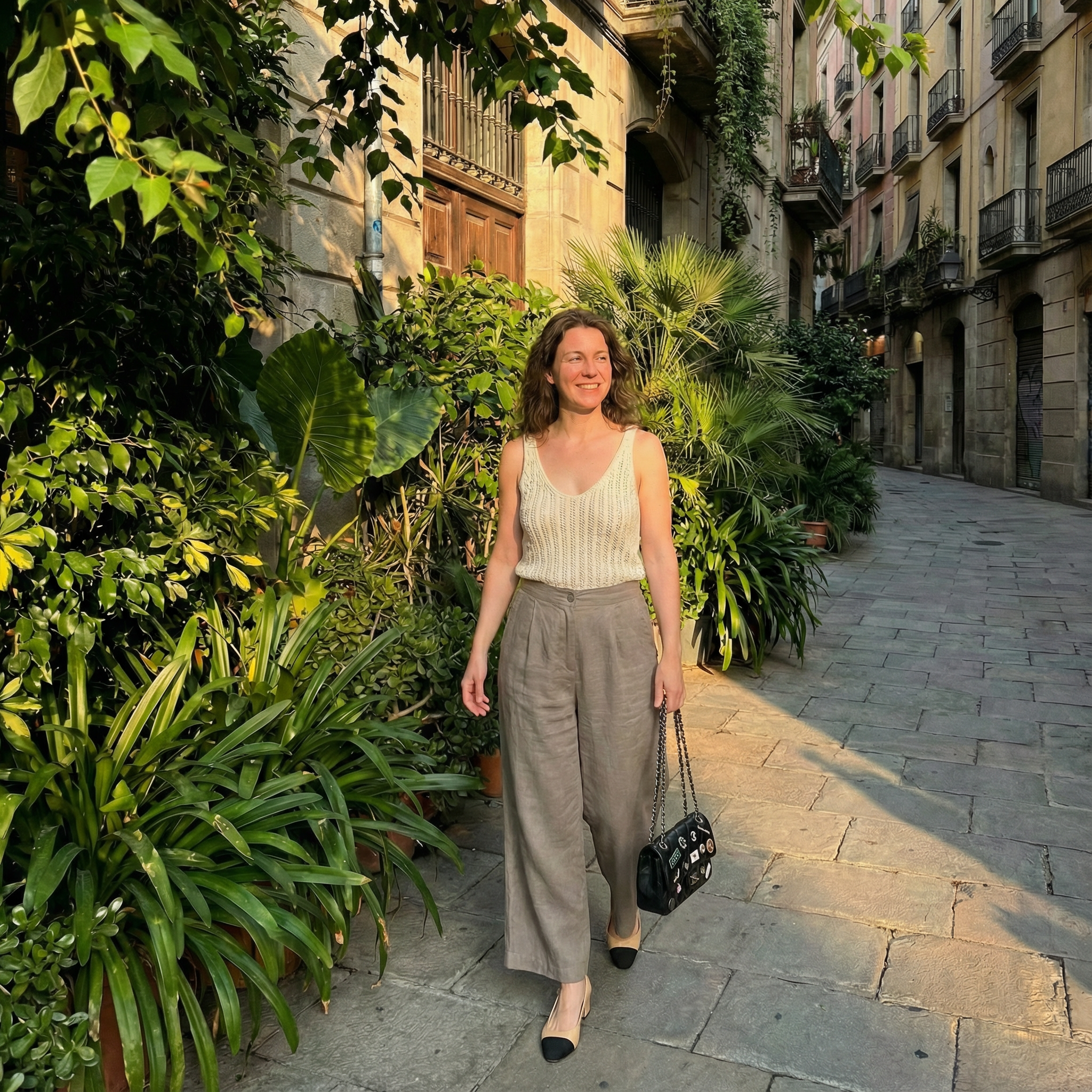 بنطال واسع بقصّة راقية